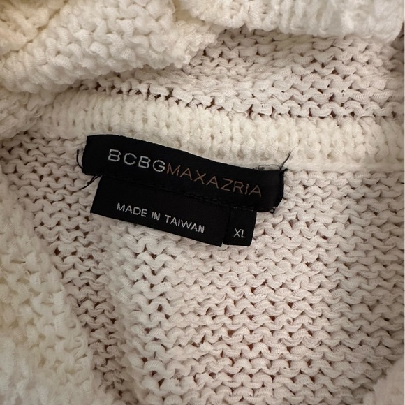 BCBG MaxAzria long Sweater Size XL @ - Picture 6 of 12